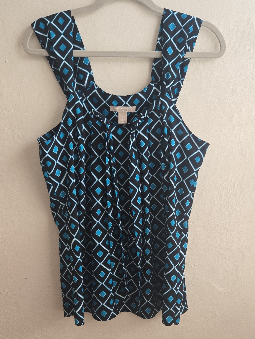 Banana Republic Blue Black Geometric Diamond Print Cowl Neck Blouse Size M_0104